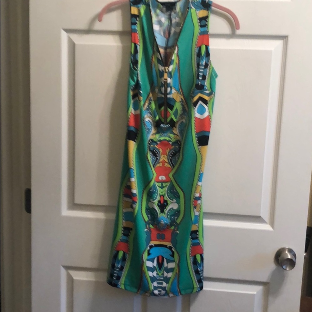 Sleeveless dress